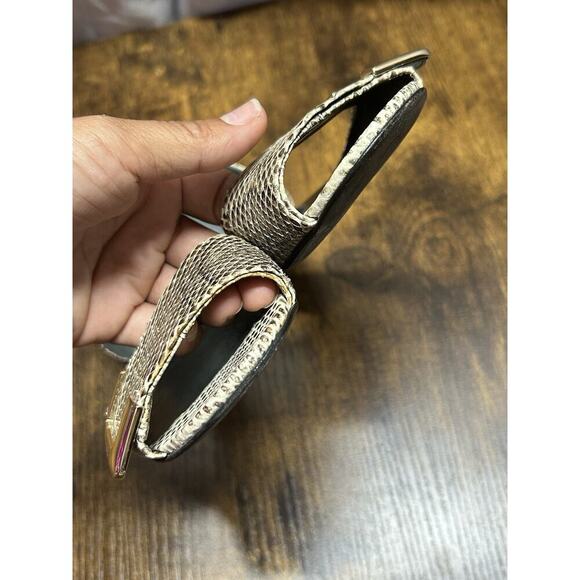 Roger Vivier Paris Snakeskin Print Open Toe Flats Gold Buckle Shoes Sz 35.5 - Picture 8 of 13